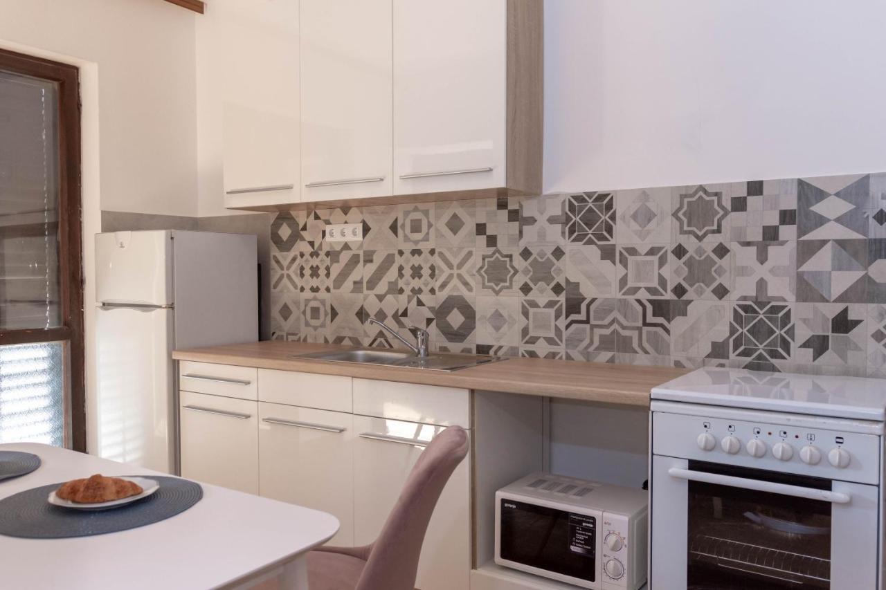 Вілла Apartman Duce Milka Екстер'єр фото
