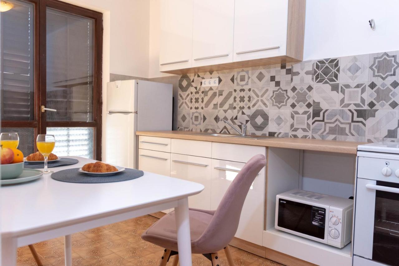 Вілла Apartman Duce Milka Екстер'єр фото
